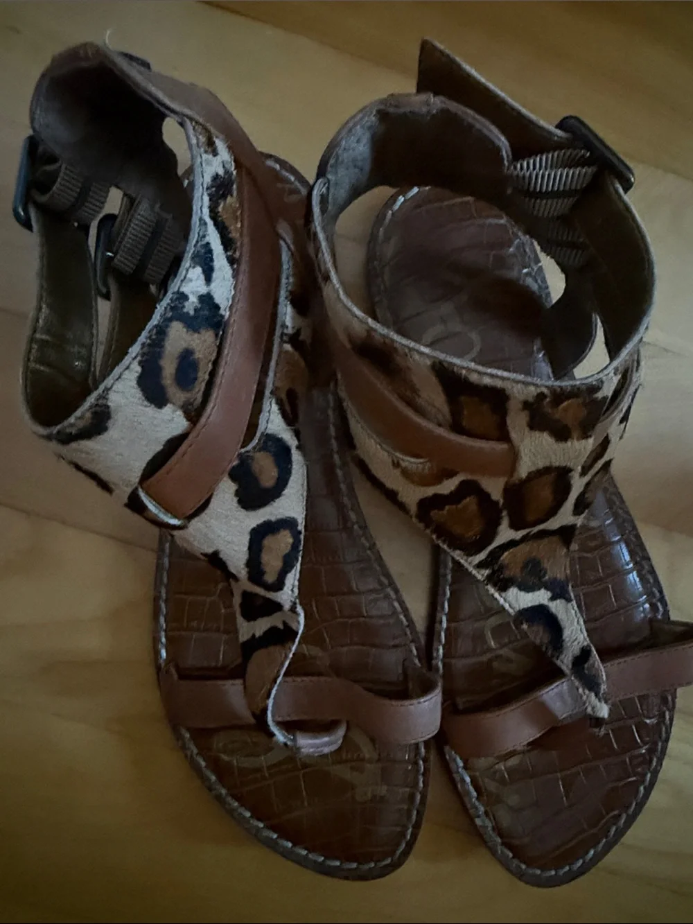 Sam Edelman Leopard Print Brown and Cream Toe-Ring Ankle Strap Sandals - Picture 15 of 15